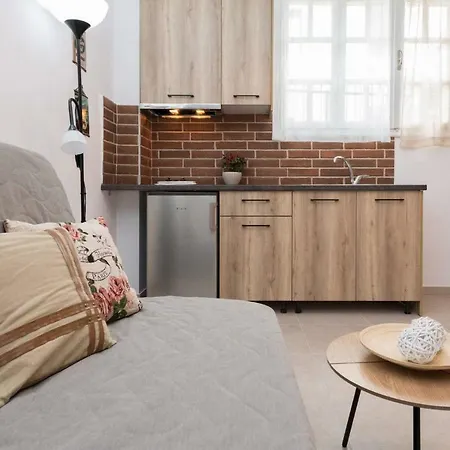 Ioanna Apartment *